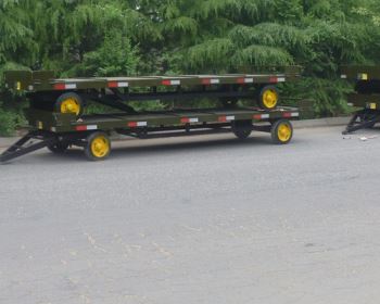 運(yùn)輸型平板拖車(chē)